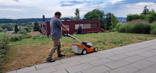 Rasenpflege Frauenfeld - Impressionen unserer Arbeit